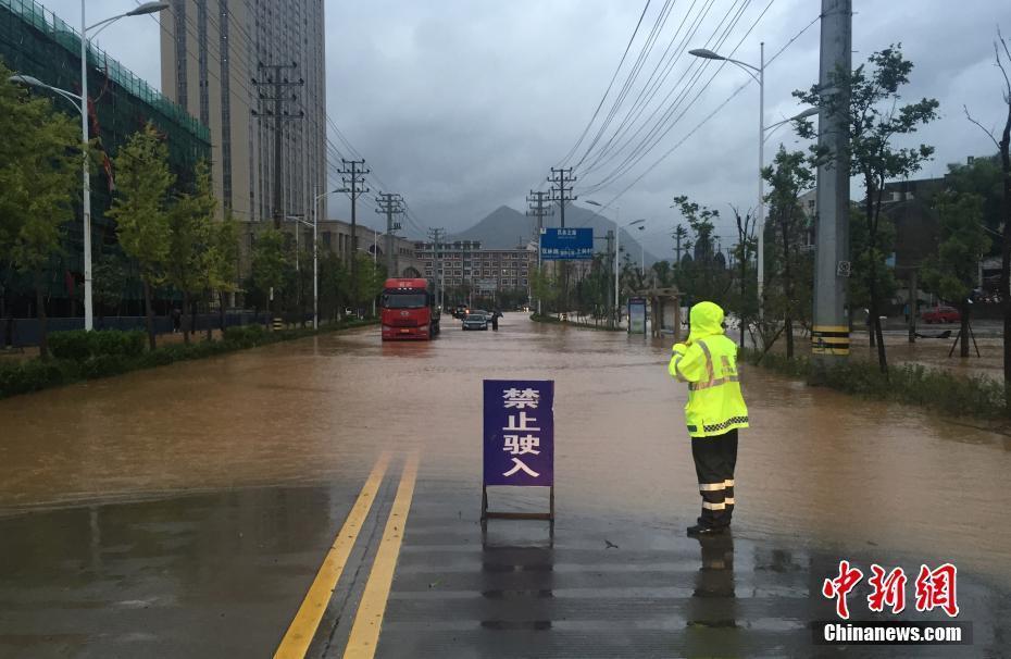 浙江多地爆發(fā)洪水及山體滑坡 多部門聯(lián)合救援