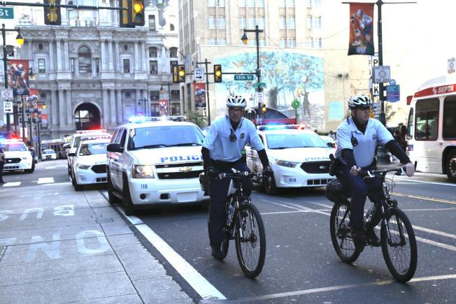 費城華人首次攜槍游行 獲警車護航