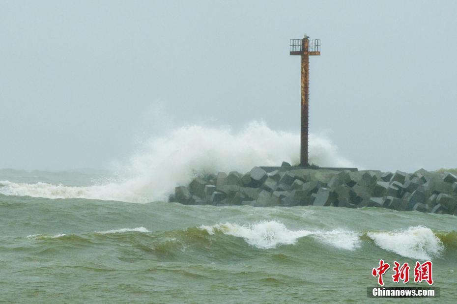 臺風“莎莉嘉”登陸海南