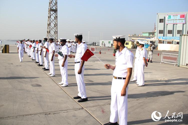 海軍護(hù)航編隊邯鄲艦參加中巴海軍雙邊軍演