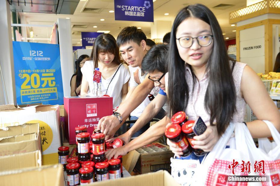 “雙12”海外華人搶空老干媽