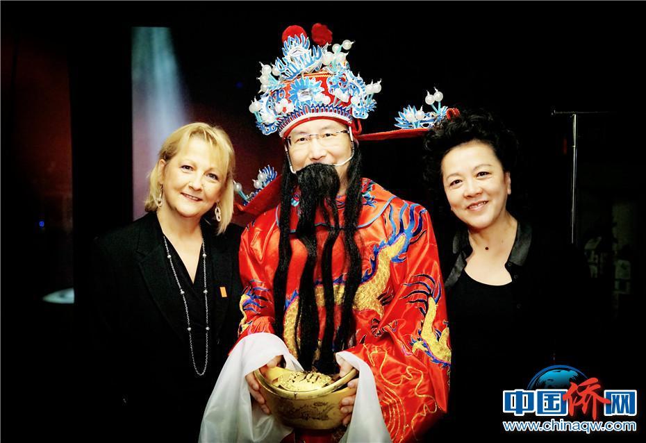 中國年慶?；顒幼哌M加拿大蒙特利爾