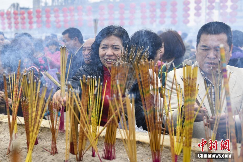 廣州“波羅誕”千年廟會開幕