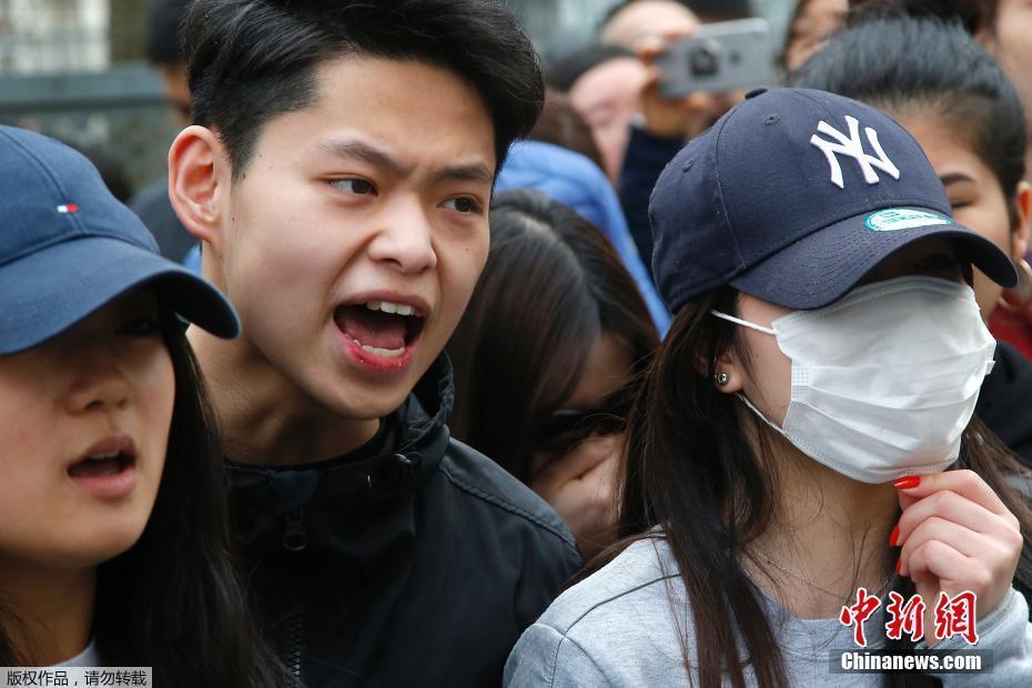 巴黎華人被槍殺案引抗議 警民沖突35人被捕