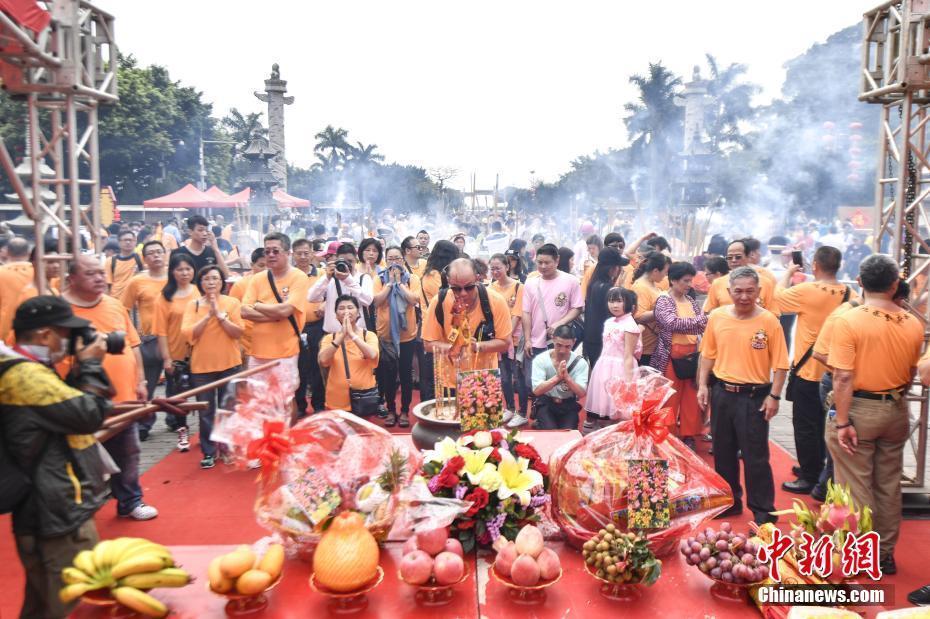 廣東千余名臺(tái)商南沙天后宮拜祭媽祖