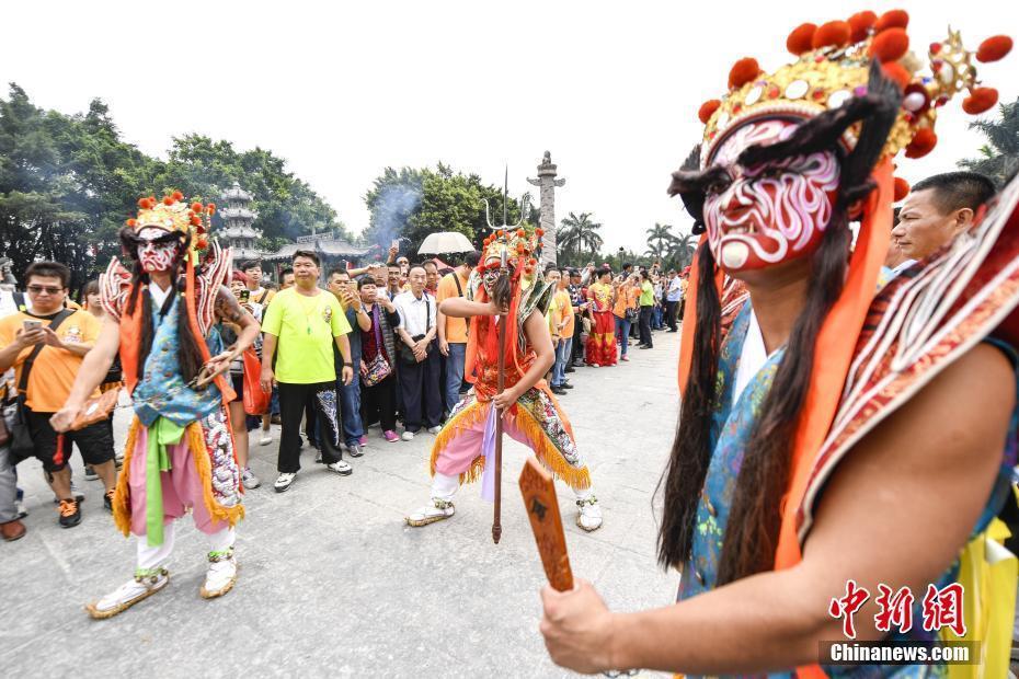 廣東千余名臺(tái)商南沙天后宮拜祭媽祖