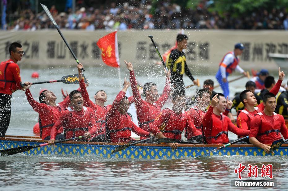2017年中華龍舟大賽決賽 龍舟激情競(jìng)渡