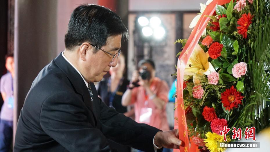 海峽兩岸異地同時共祭中華人文始祖伏羲