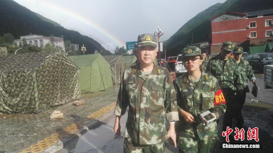 九寨溝震區(qū)雨后現(xiàn)雙彩虹