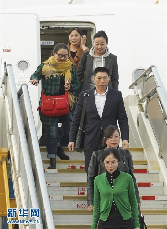 中共十九大代表陸續(xù)抵達北京