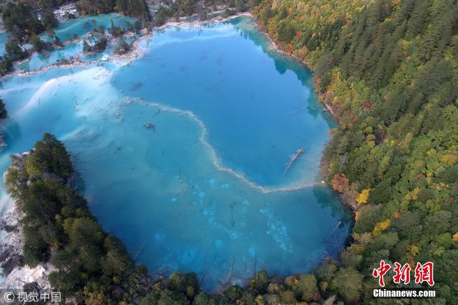 四川九寨溝震后第一個(gè)秋天 景觀大半已恢復(fù)