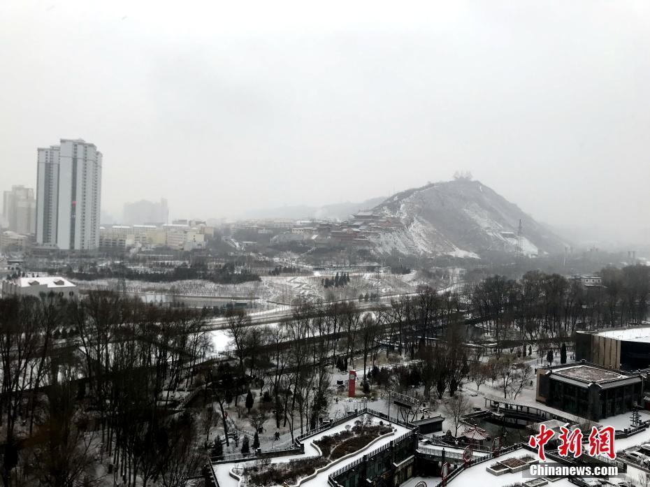 多地迎來大范圍降雪天氣 四處銀裝素裹