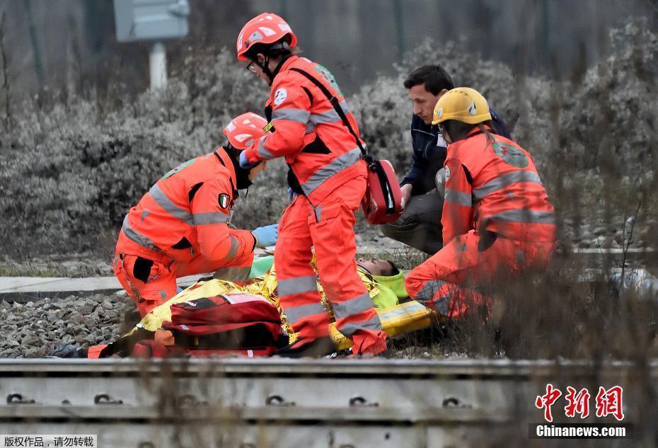 意大利米蘭一火車脫軌 車上滿載通勤人員