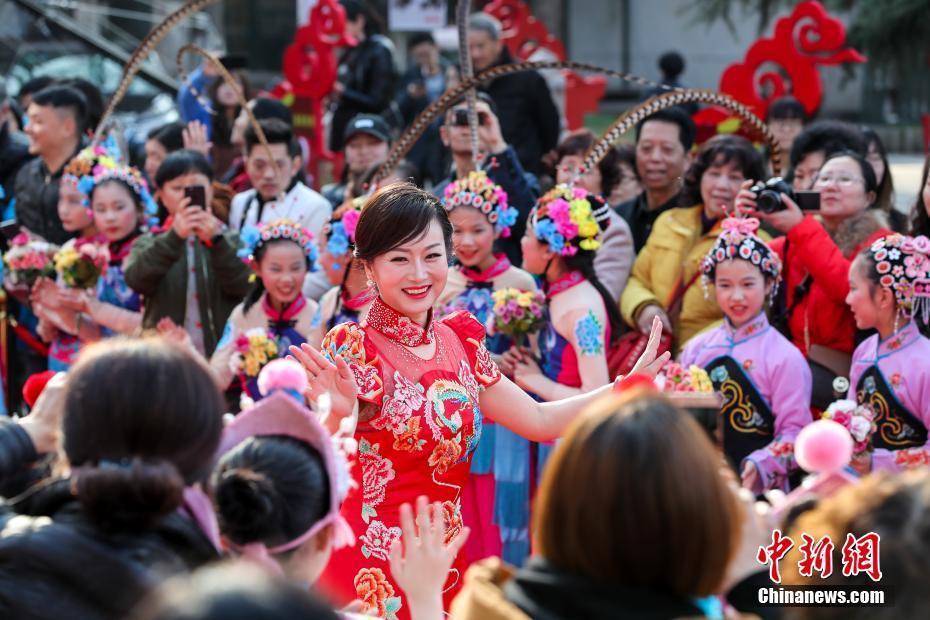 第六屆中華優(yōu)秀戲曲文化藝術(shù)節(jié)在武漢開幕