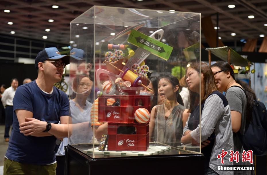 香港舉辦巧克力雕塑展 令人垂涎欲滴