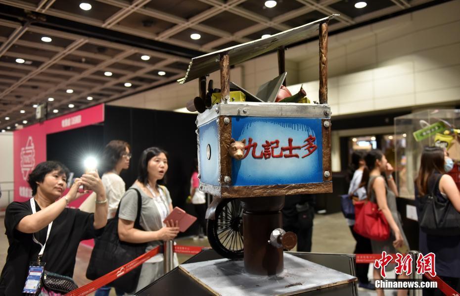 香港舉辦巧克力雕塑展 令人垂涎欲滴