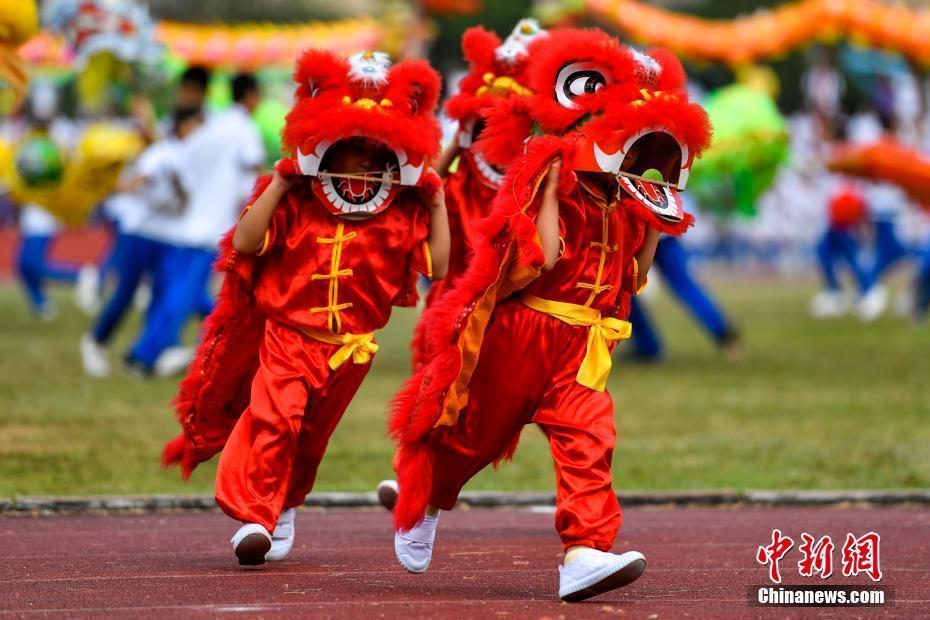 2018中國中(小)學(xué)舞龍舞獅錦標(biāo)賽廣東上演“龍獅爭霸”