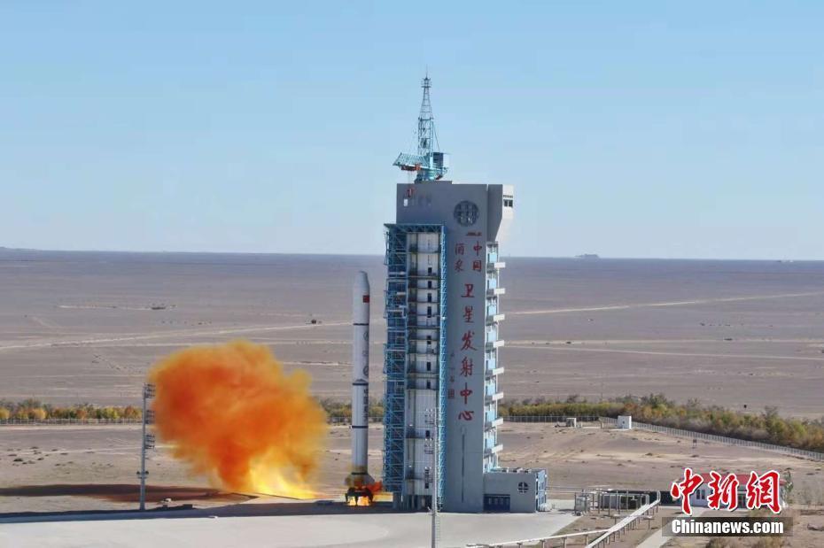 中国成功发射遥感三十二号01组卫星