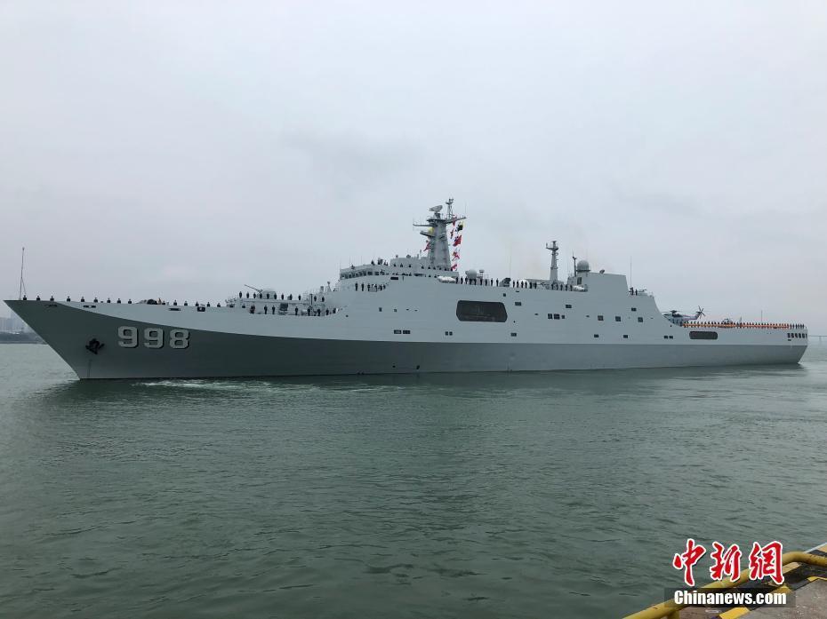 中國(guó)海軍第三十一批護(hù)航編隊(duì)啟航