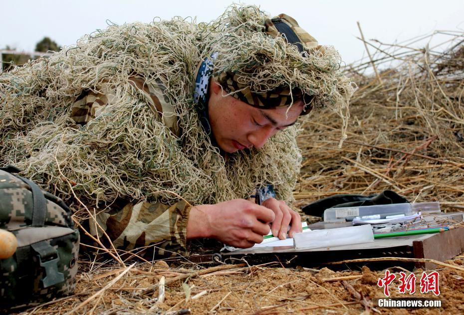 海軍陸戰(zhàn)隊某旅組織新年度狙擊手集訓