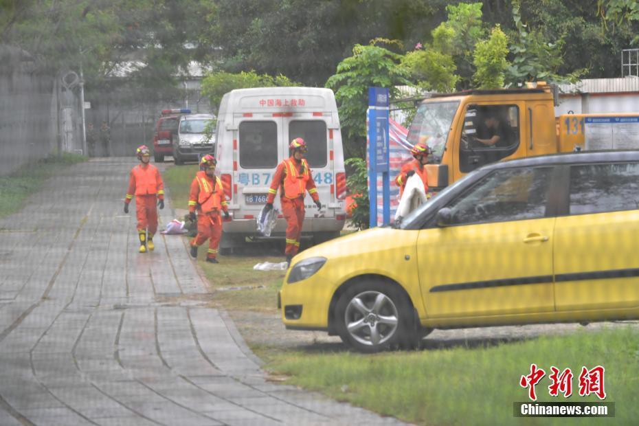 深圳市福田區(qū)持續(xù)搜救暴雨失蹤人員