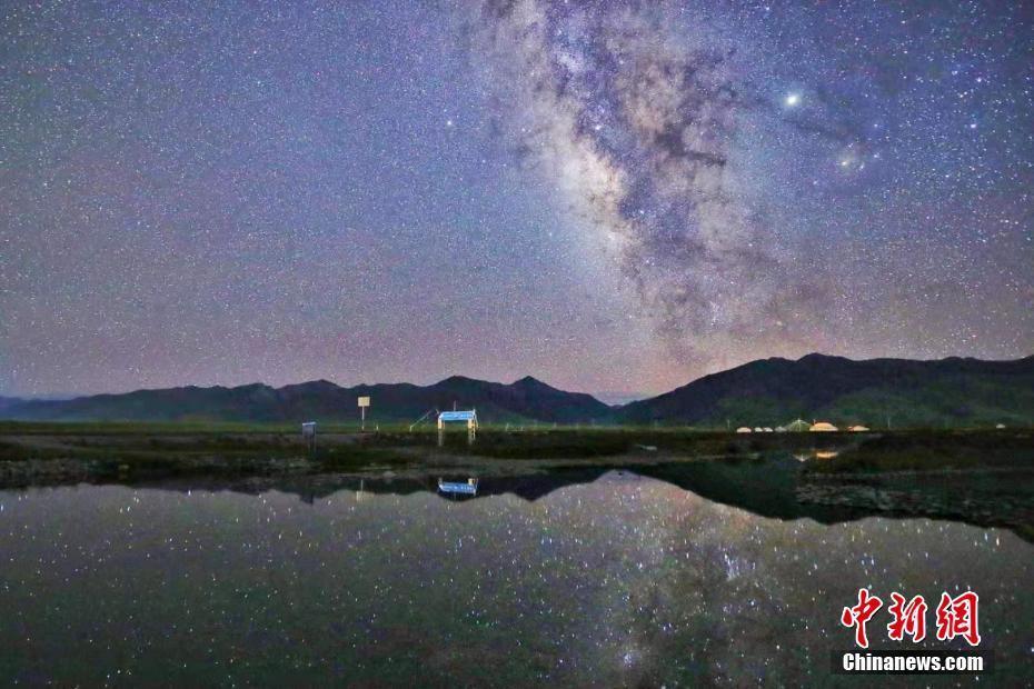 夜拍玉樹草原 銀河璀璨繁星閃耀