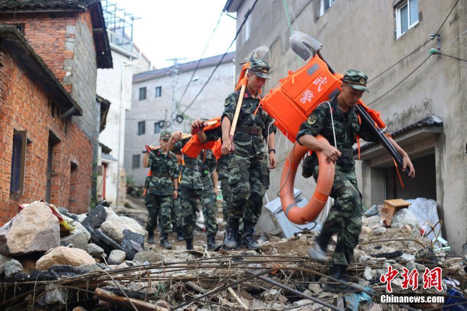 超強(qiáng)臺(tái)風(fēng)“利奇馬”影響 杭州臨安發(fā)生塌方和泥石流