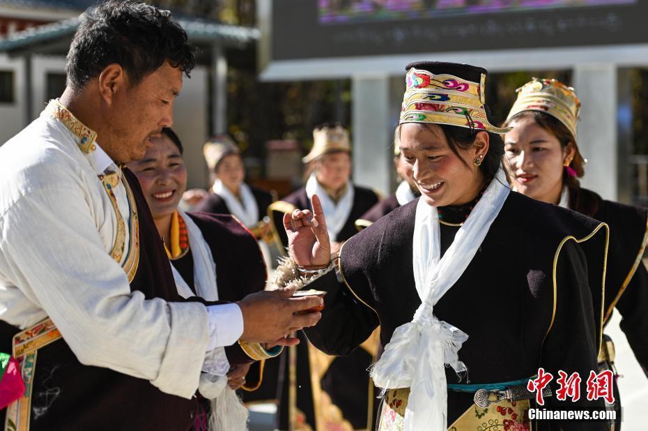 西藏林芝传统民俗庆工布新年