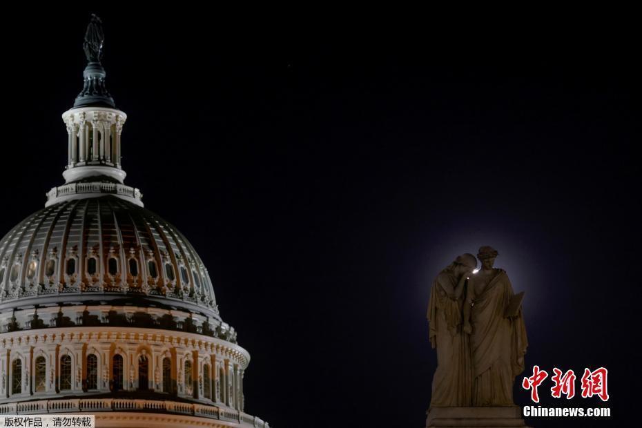 2021年首次“超級月亮”現(xiàn)身多國夜空