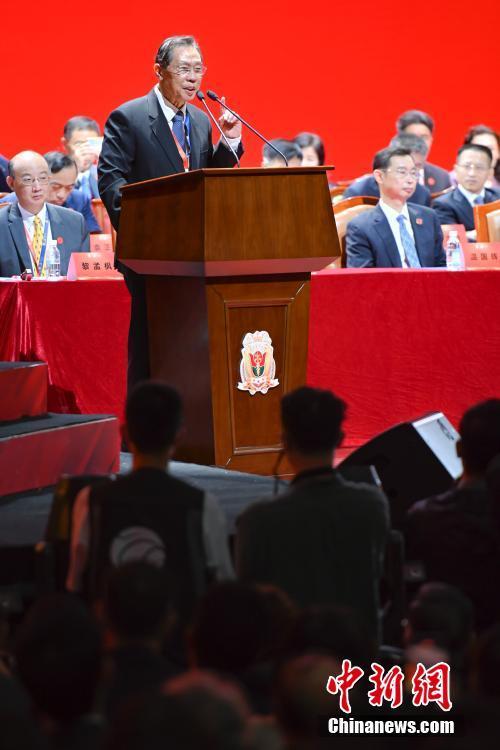 鐘南山出席南方醫(yī)科大學(xué)建校70周年大會(huì)