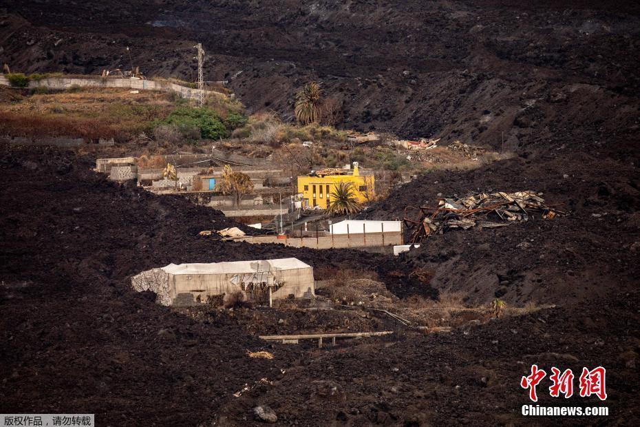 西班牙拉帕爾馬火山噴發(fā)持續(xù) 熔巖覆蓋上千公頃土地