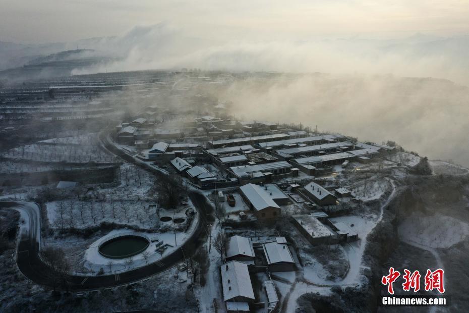 山西吉縣：黃土高原雪后現(xiàn)云海