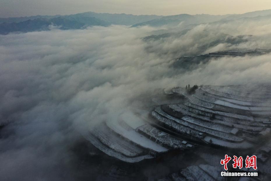 山西吉縣：黃土高原雪后現(xiàn)云海