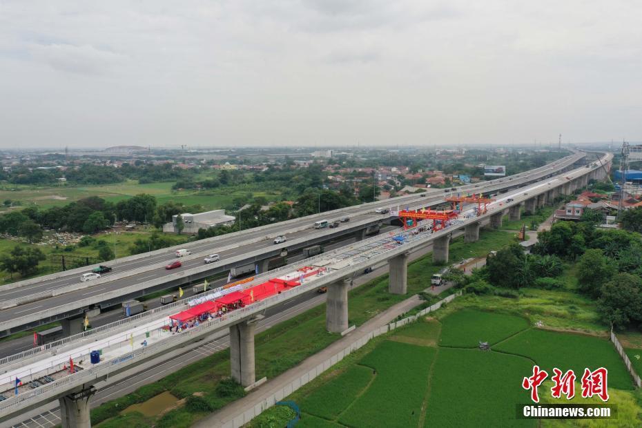 印尼雅萬高鐵開始無砟軌道鋪設