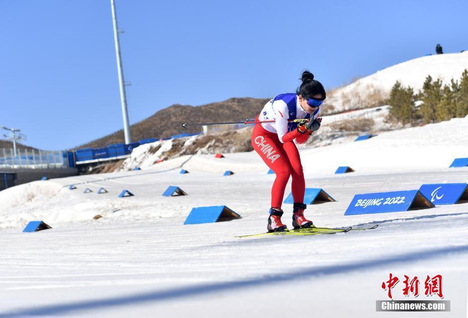 殘奧冬季兩項女子中距離-視障比賽：中國選手王躍獲得銅牌