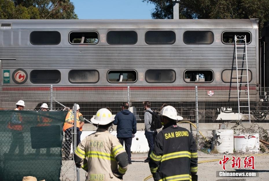 美國加州通勤火車撞上工程車 致13人受傷