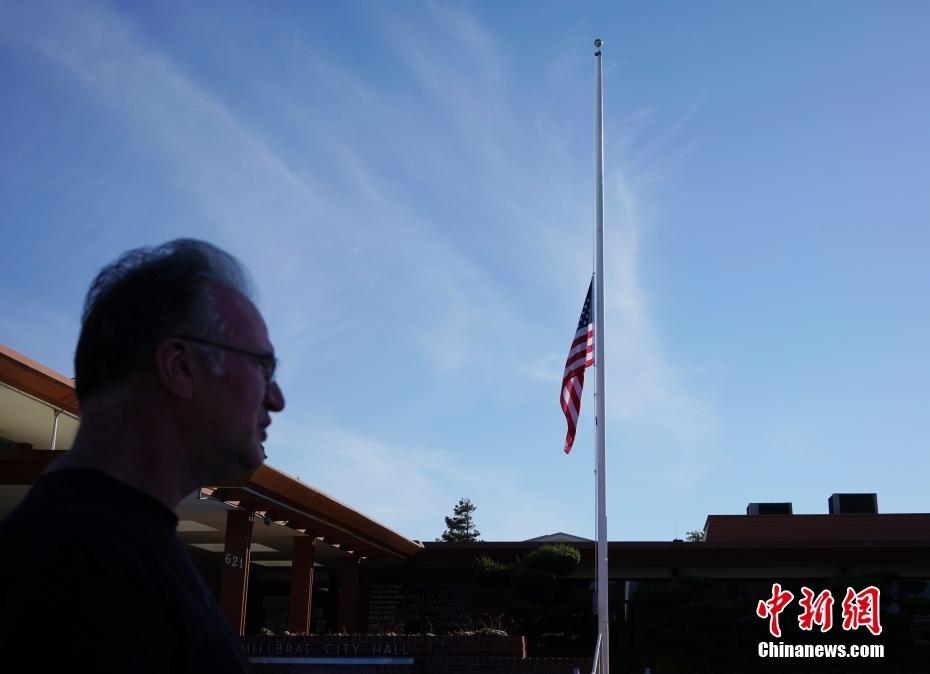 全美降半旗为得州小学枪击案遇难者致哀