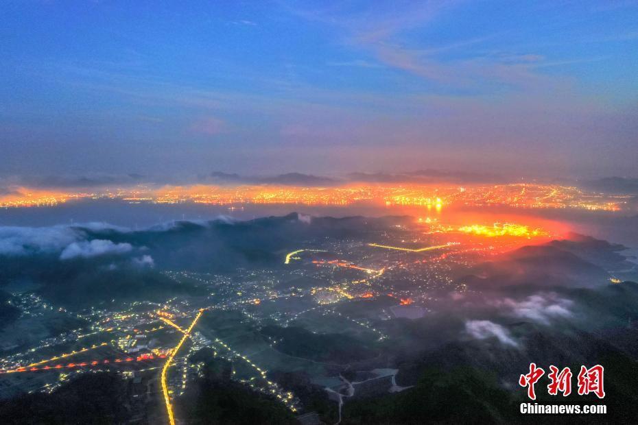 浙江舟山跨海大橋似蛟龍游戈