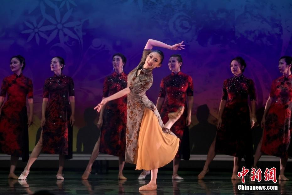 多伦多华星艺术团主办歌舞晚会展现“中国风”