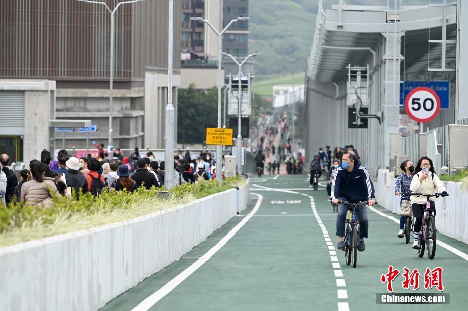 香港將藍(lán)隧道及將軍澳跨灣連接路正式通車(chē)