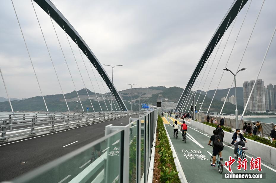 香港將藍(lán)隧道及將軍澳跨灣連接路正式通車(chē)