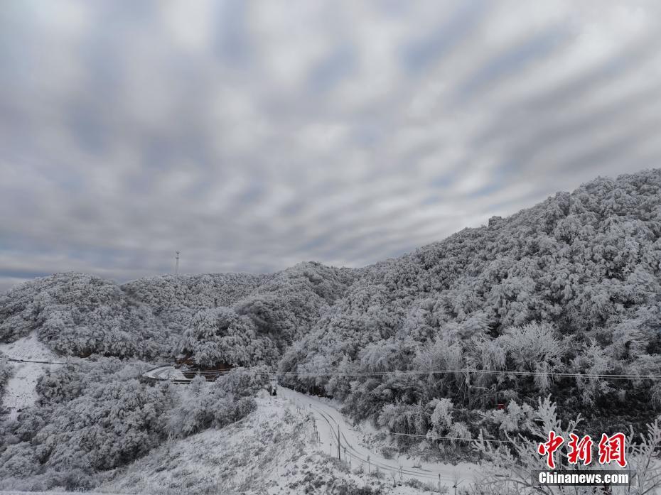 陜西寧強：雪飄漢江源 意趣十足