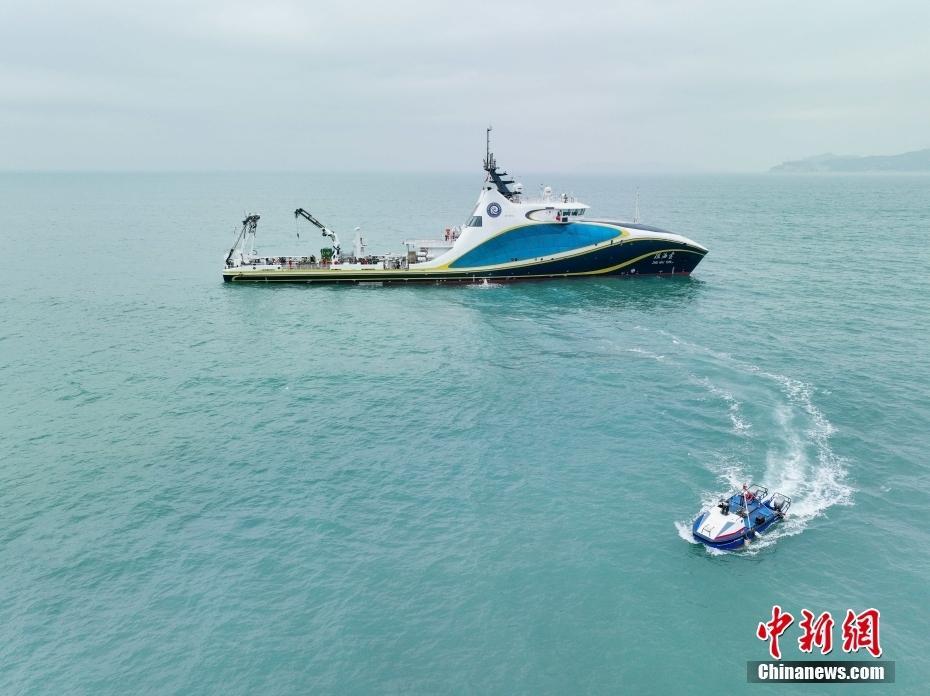 全球首艘智能型無人系統(tǒng)科考母船“珠海云”交付使用