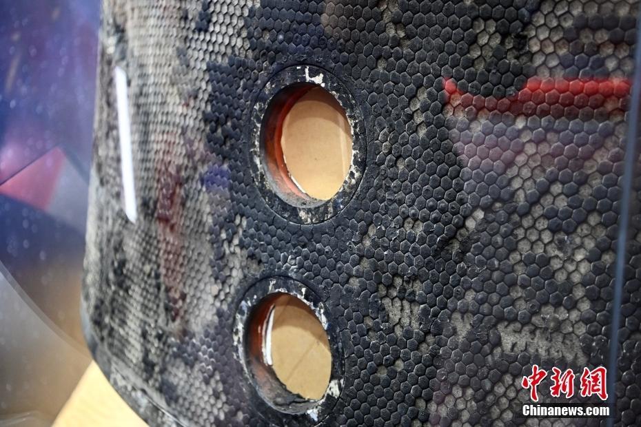 神舟十四號(hào)返回艙實(shí)物廈門首次展出