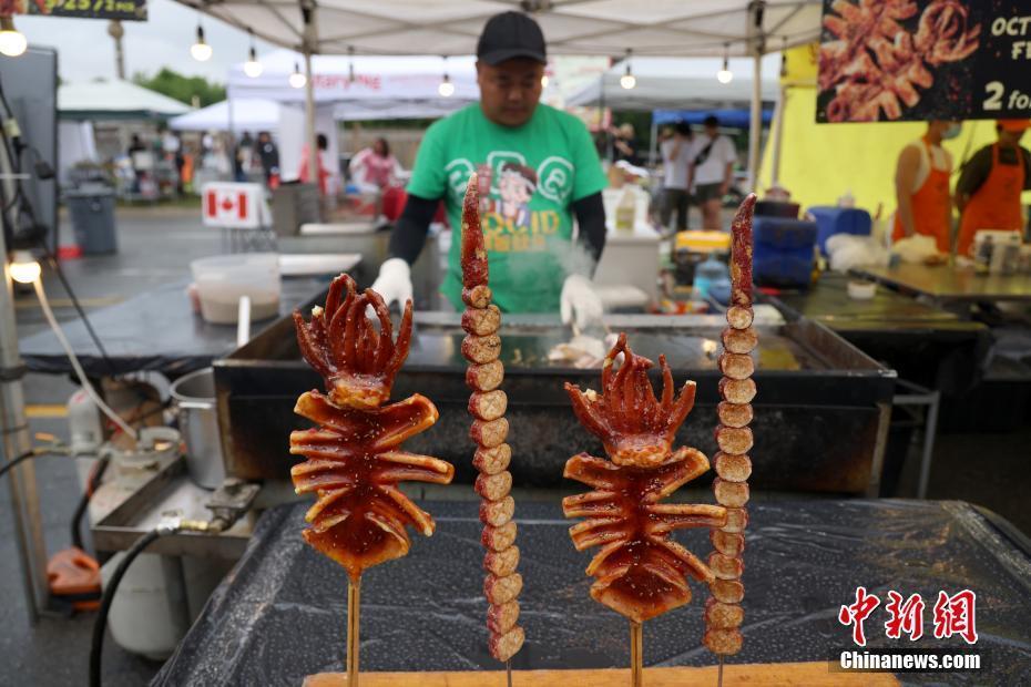 加拿大萬(wàn)錦市舉辦亞洲文化美食節(jié)