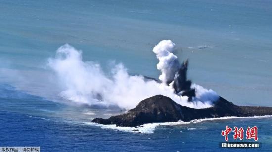 日本硫磺岛附近海底火山喷发 形成新岛屿