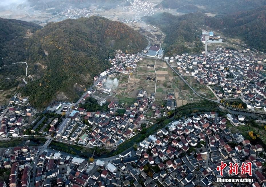 探訪富春江畔千年古村—浙江深澳村