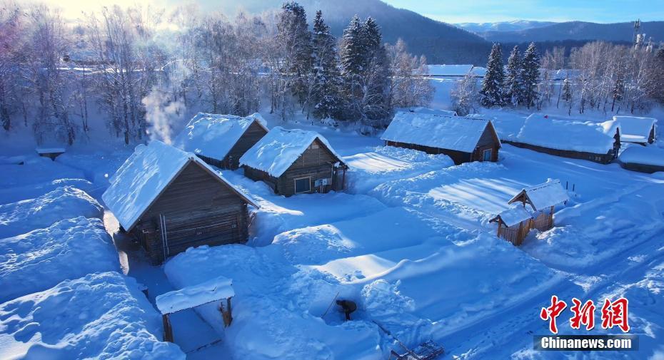 云海雪景紛至沓來 新疆布爾津禾木“上映”絕美冬景