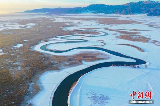 新疆那拉提国家湿地公园：冬日美景 如诗似画