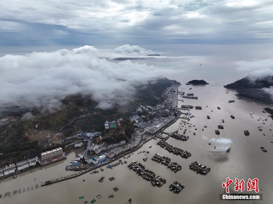 航拍浙江溫州蒼南霞關(guān)漁港風(fēng)光